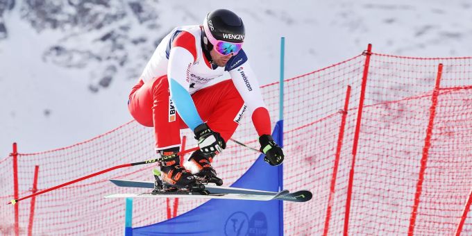 Ryan Regez fährt beim Weltcup-Auftakt auf den dritten Rang. Skicross
