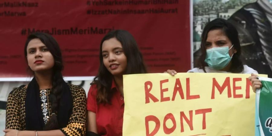 Protest gegen sexuelle Gewalt in Pakistan