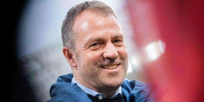 Trainer Hans-Dieter Flick freut sich auf den Jahresauftakt des FC Bayern. Foto: Tom Weller/dpa