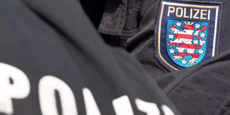Laut Mitteilung der Polizei liegt nach der vorgefundenen Situation «ein Gewaltverbrechen vor, durch welches der Junge ums Leben kam» (Symbol). Foto: Jan Woitas/dpa-Zentralbild/dpa