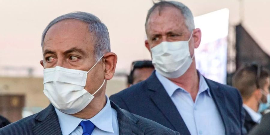 Benjamin Netanjahu (l.) und Benny Gantz