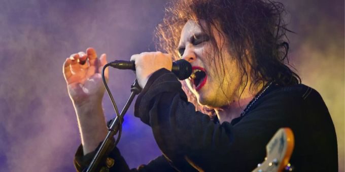 Der Leadsänger von The Cure: Robert Smith. the cure