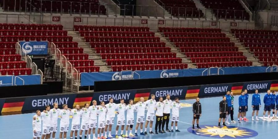 Ein weiterer deutscher Handball-Nationalspieler wurde positiv auf das Coronavirus getestet. Foto: Bernd Thissen/dpa