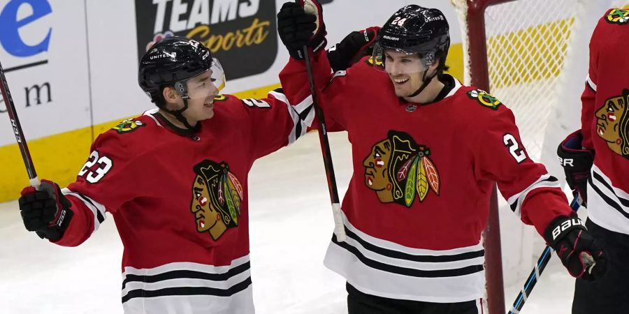 Chicago Blackhawks Pius Suter
