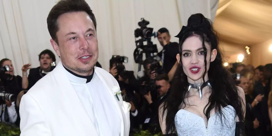 Tesla-Chef Elon Musk (l.) und seine Freundin Grimes sind getrennt.