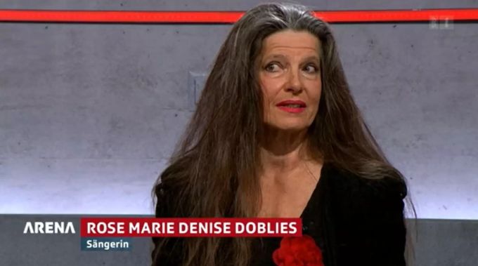 Rose Marie Denise Doblies war Studiogast in der «Arena» und las dem ehemaligen SVP-Präsident Albert Rösti die Leviten. Coronavirus «Arena»