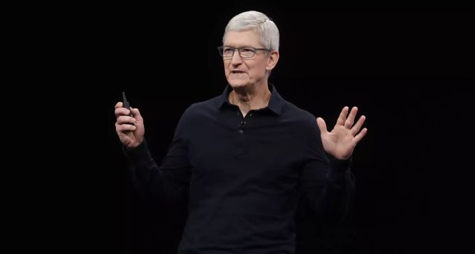 Elon Musk wollte nach eigenen Angaben Tesla, inc. an Apple-Chef Tom Cook verkaufen. tesla, inc.
