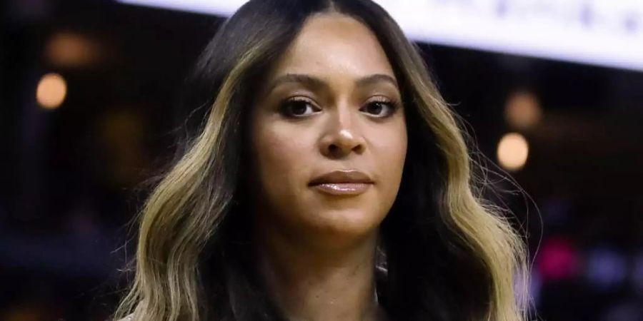 Beyoncé will eine halbe Million Dollar an bedürftige Familien verteilen. Foto: Ben Margot/AP/dpa