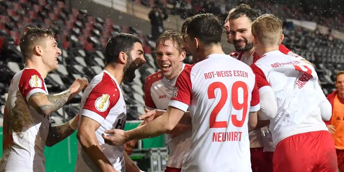 Rot-Weiss Essen Bayer LEverkusen