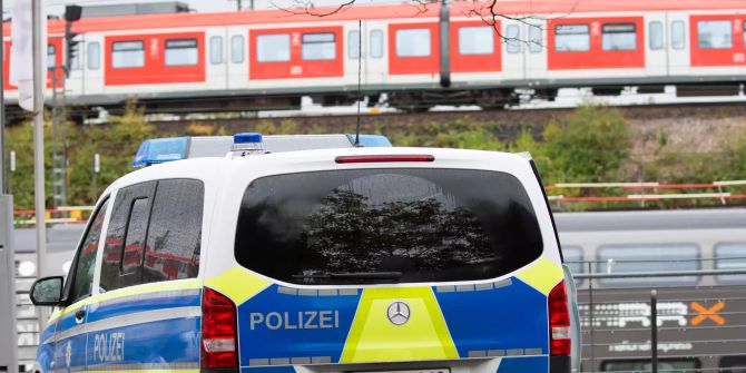 «Möglicher Sprengsatz» in abgestelltem Zug in Köln entdeckt
