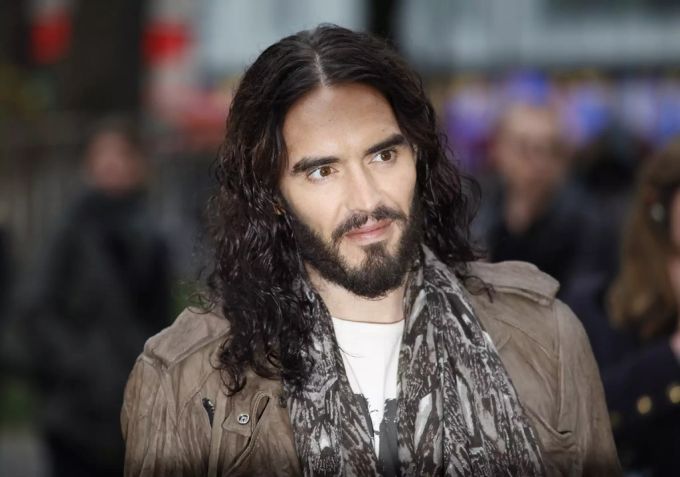 Laura und Russel Brand wussten sofort, dass es etwas ernstes ist. russel brand