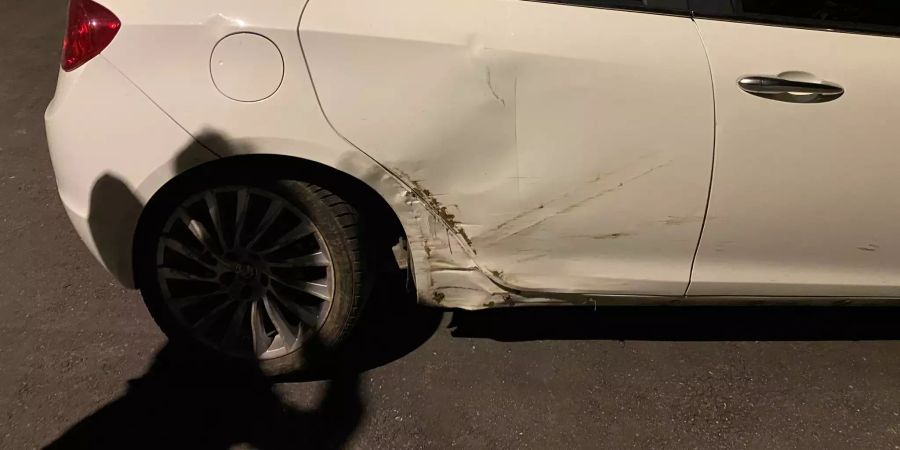 Betrunken Unfall verursacht und weggefahren