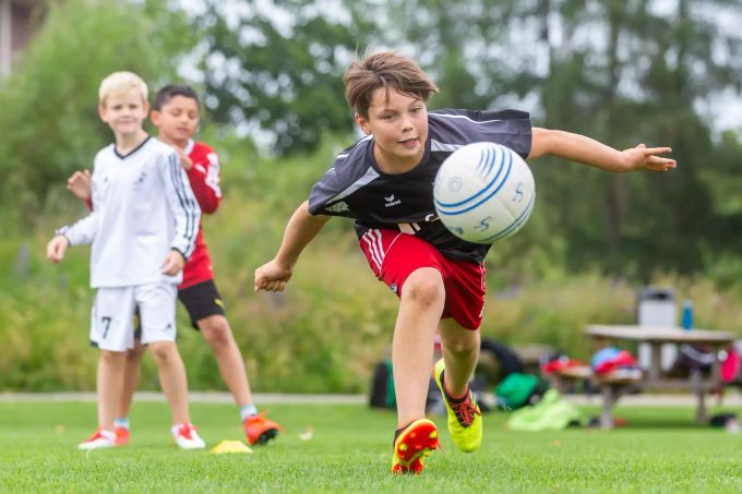 Auch der Nachwuchs wird beim Faustballcenter Oberentfelden gefördert. Faustballcenter Oberentfelden