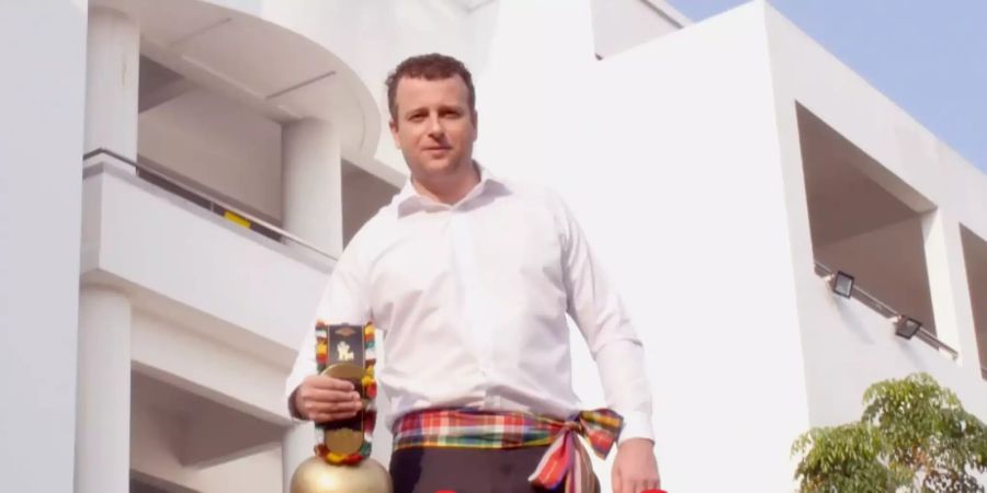Simon Dörig ist zur Zeit Rektor der Schweizerschule in Bangkok.