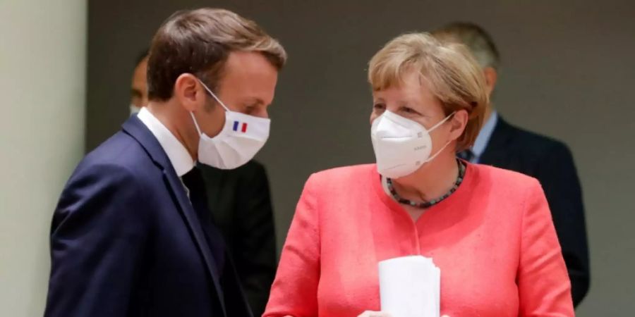 Macron und Merkel rufen Putin zu Einwirken auf Lukaschenko auf