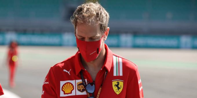 Sebastian Vettel erlebt im Qualifying des Ferrari-Heim-GP in Monza ein Desaster. Sebastian Vettel Ferrari