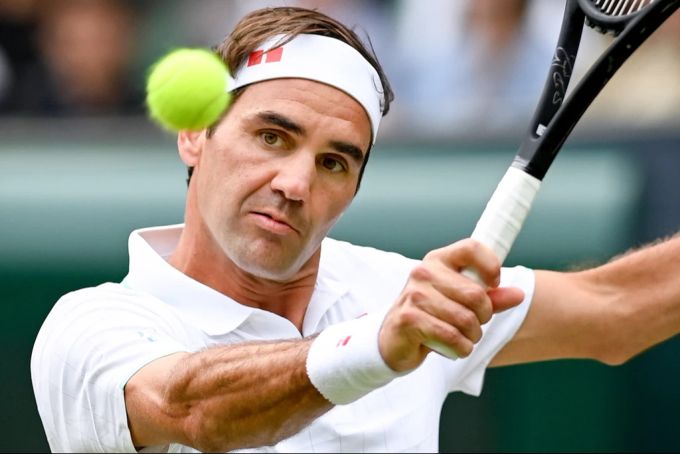 Roger Federer gehörte noch zu jenen Spielern, welche die Rückhand einhändig schlugen. Roger Federer