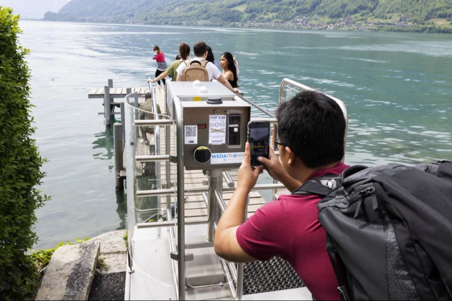 Die Massnahme wurde vor über einem Jahr eingeführt, um die Mehrkosten, die durch die Touristenmassen entstehen, zu decken.