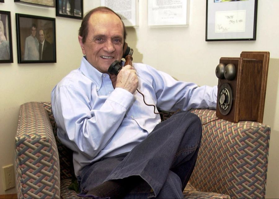 Bob Newhart im Jahr 2003 in seiner Wohnung in Los Angeles. (Archivbild)