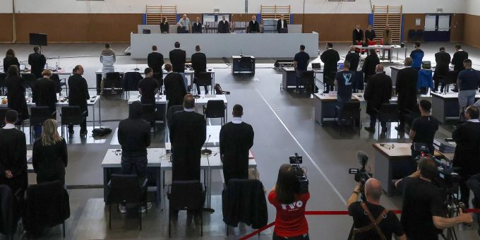 Eine Bande mutmasslicher Geldautomatensprenger ist zu Haftstrafen verurteilt worden. (Archivbild) Geldautomatensprenger