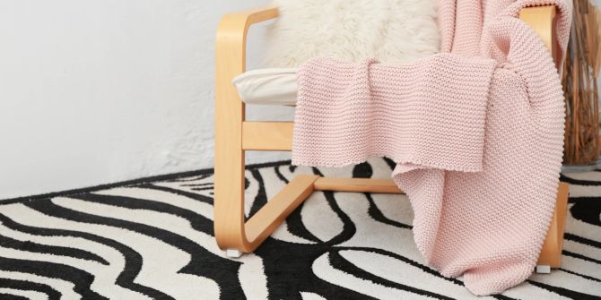 teppich Zebra-Print, Stuhl