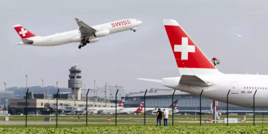 In einer Rangliste nimmt die Schweiz gar Spitzenpositionen ein. Hier Swiss-Flugzeuge am Flughafen Zürich.