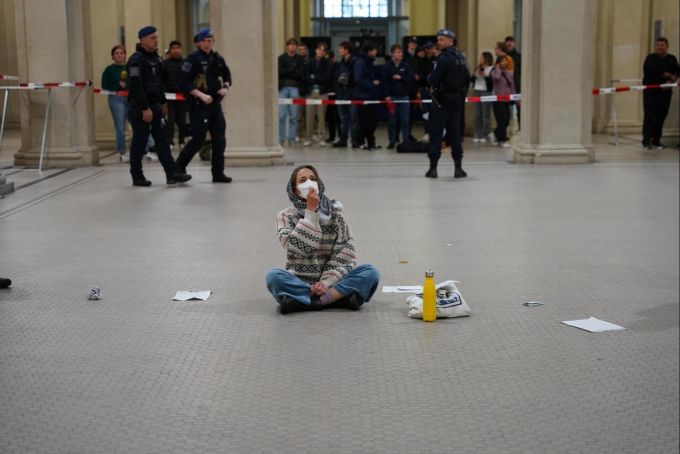 Nach 14.30 Uhr befand sich nur noch eine Demonstrantin im Gebäude. eth zürich