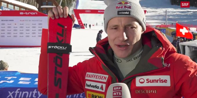 Ein verzweifelter Marco Odermatt sucht nach seinem Out im Riesenslalom von Beaver Creek nach Erklärungen. Marco Odermatt