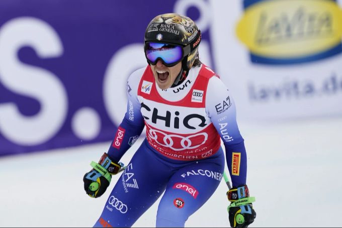 Federica Brignone zeigt eine starke Fahrt und hat am Ende das Hundertstel-Glück auf ihrer Seite. Federica Brignone