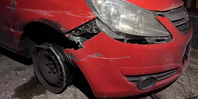 Nach Unfall in Thayngen SH auf den Felgen weitergefahren. Nach Unfall
