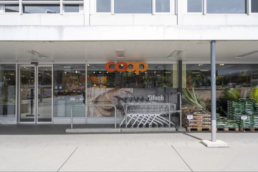 Coop empfiehlt, die Gratiszeitung entweder über die Coop-Webseite oder direkt beim Kundendienst abzubestellen. Hier ein Coop-Filiale am Eigerplatz in Bern.