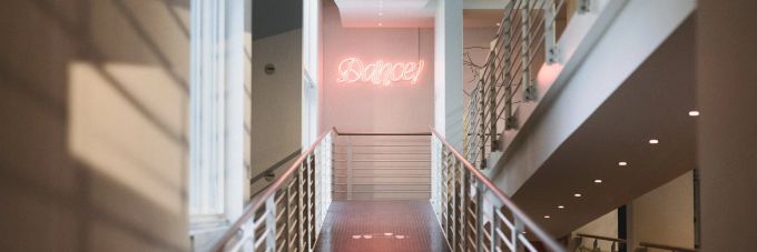 DANCE! ist eine Ausstellung mit Musik, Bewegungsstationen und Raum zum Tanzen. Museum für Kommunikation