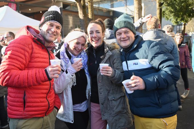 Sie sind aus Ins, Spiez, Murten: «Wir haben noch kein Touch the Mountains ausgelassen und treffen uns jedes Jahr an der genau gleichen Stelle», meinte Christian aus der Gruppe. Touch the Mountains