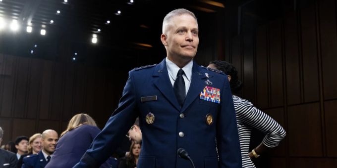 NSA-Chef: General Timothy Haugh muss gehen. General Timothy Haugh