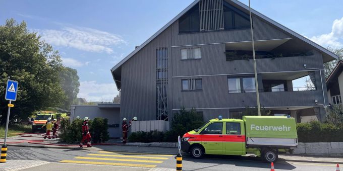 In diesem Mehrfamilienhaus in Kappel am Albis ZH. Explosion Kappel am Albis