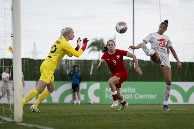 Sydney Schertenleib schaffte bei GC den Sprung in die Nati – nun wechselt sie zum FC Barcelona. Sydney Schertenleib GC Nati