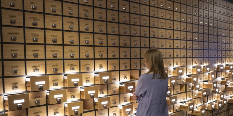 Das Museum Luzern zeigte dieses Jahr die Ausstellung «versorgt, verdingt, vergessen», zu der ein begehbares Archiv mit Informationen zu Zeitzeugen gehörte. (Archivaufnahme)