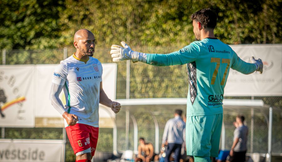 Hielten den Italiana-Kasten dicht: Abwehr-Chef Barbosa und Goalie Qallakaj.