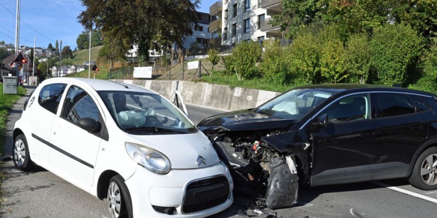 Beim Unfall entstand ein Sachschaden von rund 25'000 Franken.