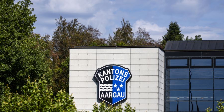 Laut der Kantonspolizei Aargau waren zwei Rettungshelikopter im Einsatz, (Symbolbild)