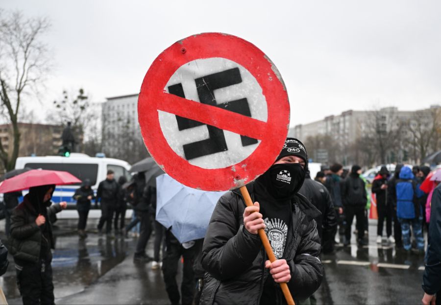 «Besorgniserregend erscheint aus meiner Sicht vor allem, dass der gesellschaftliche Konsens brüchig geworden ist», sagt Peter Rieker.