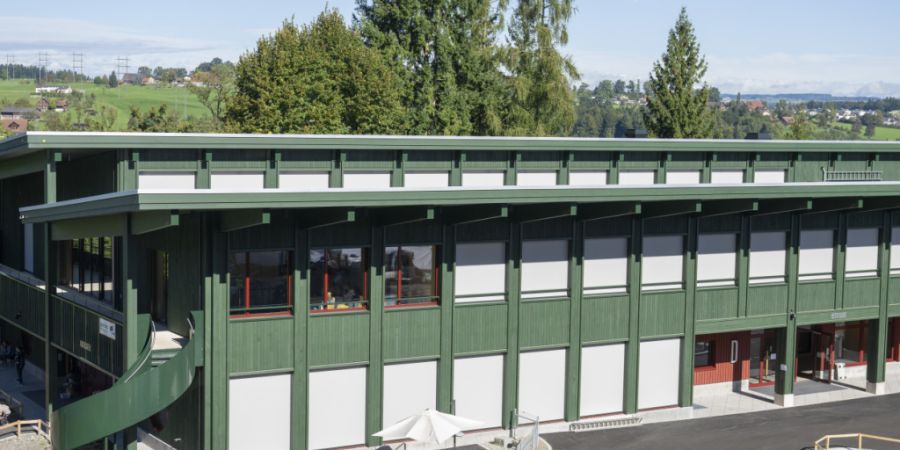 Der Kanton und die Luzerner Gemeinden haben sich im Streit um die Standardkosten bei den Schulhäusern auf eine Übergangslösung geeinigt. (Symbolbild)