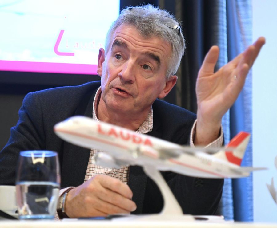 Ryanair-Chef Michael O'Leary weiss Bescheid über das Problem mit betrunkenen Fluggästen.