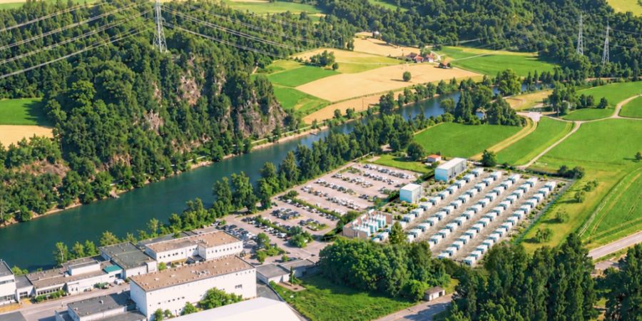 So soll das geplante Grossbatterieprojekt in Mühleberg aussehen (Visualisierung).
