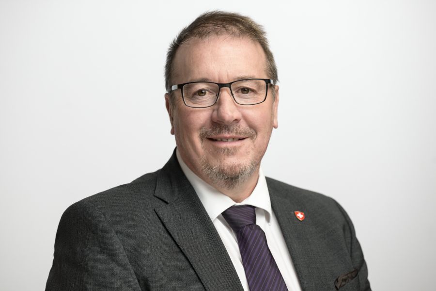 SVP-Nationalrat Walter Gartmann hingegen setzt die Prioritäten anders: «Die Schweiz braucht eine wehrfähige Armee».