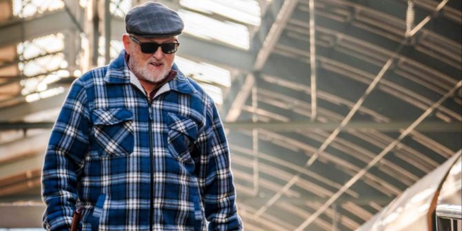 Edmond Bayer aus St. Gallen und Archie: Gemeinsam durchs Leben.