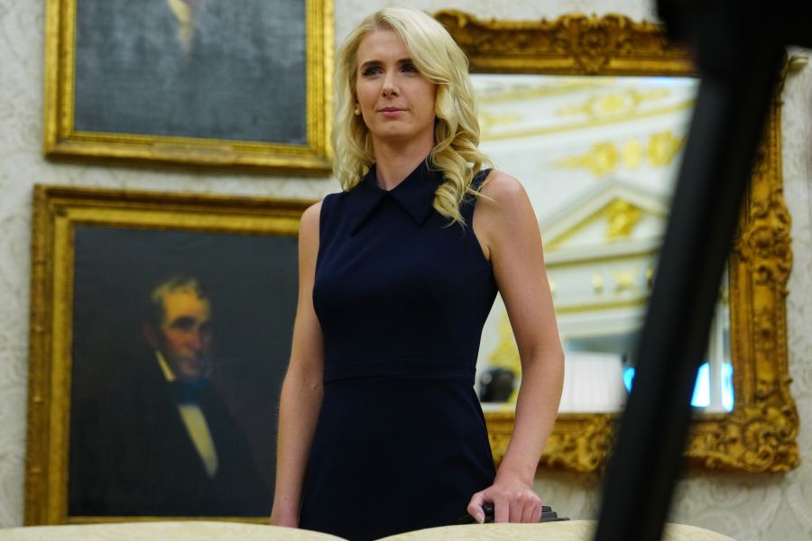 Sie erhielt vom US-Präsidenten 45'000 US-Dollar, rund ein Drittel ihres Jahresgehalts.