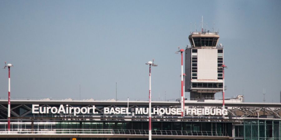 Beim Euroairport Basel-Mülhausen werden Ende 2027 zwei Hotels ihren Betrieb aufnehmen. (Archivbild)