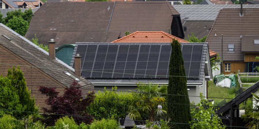Das Modell LEG ermöglicht es, selbst produzierten Solarstrom direkt an die Nachbarschaft zu verkaufen oder von dort zu beziehen. (Archivbild)