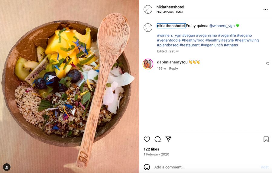 Instagram Post mit einer Schüssel Quinoa mit Früchten.